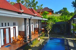 Toro Cottage