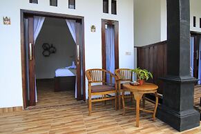 Toro Cottage