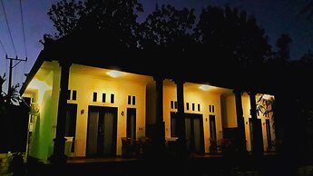 Toro Cottage