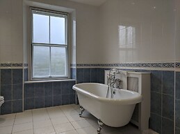 High View House