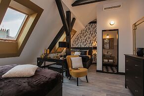 Golden Prague Rooms