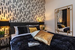 Golden Prague Rooms