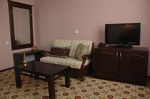 Hotel Jipek Joli