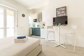 Alessia's Flat- Milano M3 Corvetto
