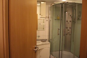 Studios near Basel Airport - RM 112