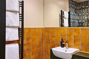 The Alyth Hotel