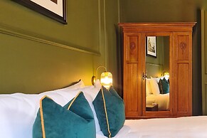 The Alyth Hotel