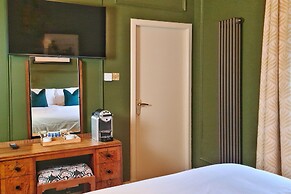 The Alyth Hotel