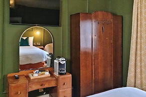 The Alyth Hotel