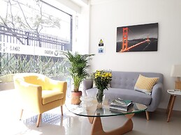 Kalos Meraki Apartasuites