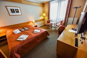 Aqua Hotel Termál