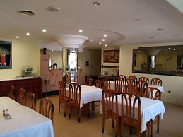 Hotel Yasmine