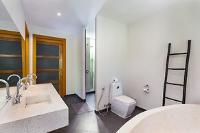Boutique Balinese 3BR Pool Villa Martin