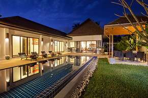 Exotic Boutique 4BR Pool Villa Toya
