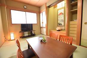 AIKAMU INN House