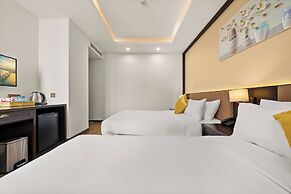 Palazzo Da Nang Beach Hotel