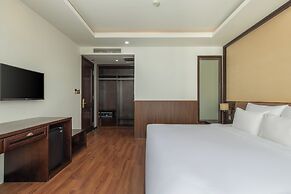 Palazzo Da Nang Beach Hotel