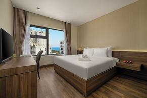 Palazzo Da Nang Beach Hotel