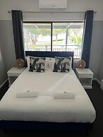Lake Hume Resort