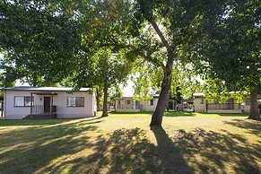 Lake Hume Resort
