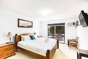 Lake Hume Resort