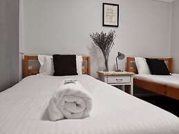 Lake Hume Resort