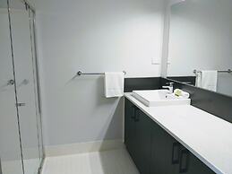 Lake Hume Resort