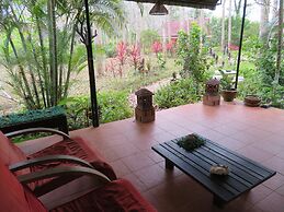 Manora Garden B & B