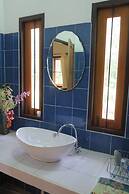 Manora Garden B & B