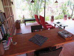 Manora Garden B & B