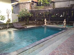 Kartika Bungalows