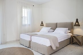 Argostoli Marina Suites
