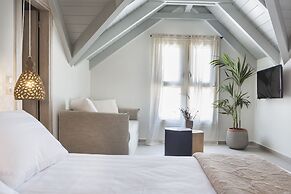 Argostoli Marina Suites