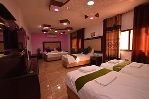 Petra Guests Hotel