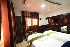 Petra Guests Hotel