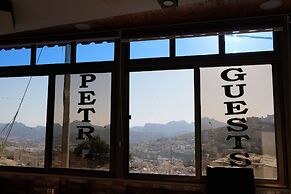 Petra Guests Hotel