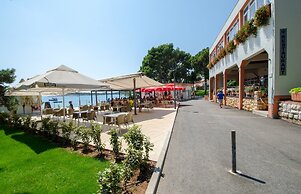 Centinera  Resort