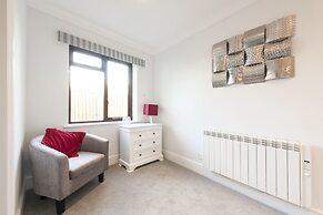 High Hedges Apartments