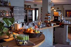 Shed HOTEL