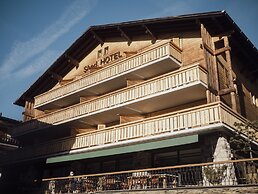 Shed HOTEL