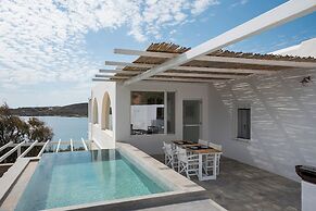Krios Luxury Suites