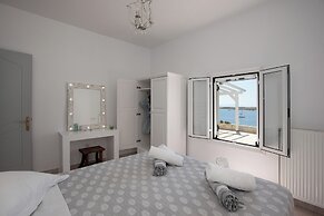 Krios Luxury Suites