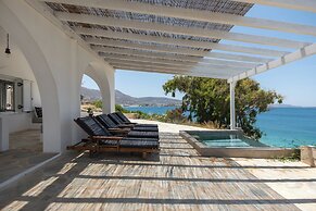 Krios Luxury Suites