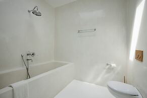 Krios Luxury Suites