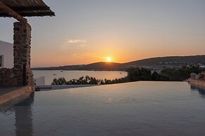 Krios Luxury Suites