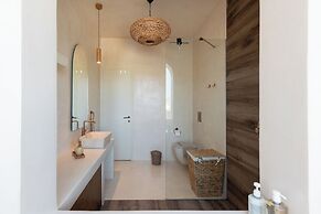 Krios Luxury Suites