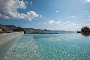 Krios Luxury Suites