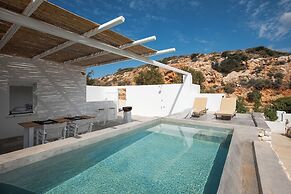Krios Luxury Suites