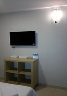 Five Hotel