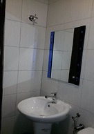 Five Hotel